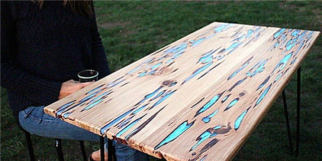 Bricolaje rústico con un toque: mesa y incrustaciones de resina mágicas que brillan en la oscuridad